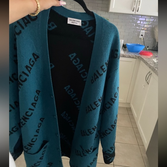 Balenciaga cardigan large - Picture 1 of 1